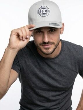 DC Shoe Co. - Grey Black & White Patch Logo - Skateboard Snapback Hat - One Size